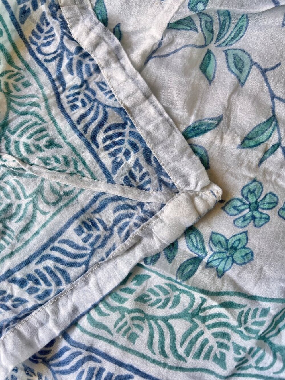 Fabindia Silk Cotton Tablecloth Blue & Green Floral Pattern 84x40 & 9" Drop Boho - Picture 7 of 11